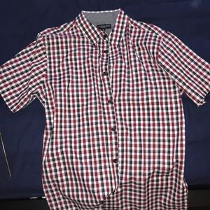 Short sleeve dress shirt